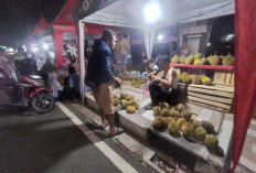 Disperindag Gelar Bazar Durian Lokal di Taman Kota