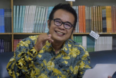 Membangun Kembali Otoritas Sastra: dari Kesadaran Membaca ke Ruang Sosial