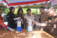 Kejari Bangka Selatan Lumat Sabu 75 Gram dengan Blender