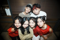 Lucien Sunmoon Album Pertama