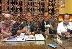 Usai Ngaku Salah, Rismon Dapat Parsel dari Gibran