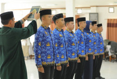 Tujuh Lulusan IPDN Resmi Dilantik Jadi PNS