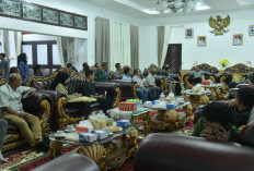 Bupati Fery Bersama 9 Perusahaan Sawit Bahas Perbedaan Harga TBS 