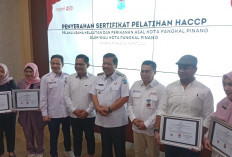 Pemkot Serahkan Sertifikat HACCP UMKM Perikanan