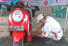 Honda Peduli Konsumen Terdampak Banjir, Berikan Layanan Service Gratis di Parit Tiga Jebus