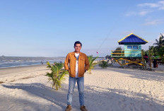 Literasi dalam Bayang-Bayang Layar