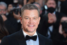 Sutradara Christopher Nolan Berbeda Pendapat dengan Matt Damon Soal Pembuatan Film
