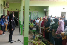 Pasukan Kebersihan Kuning dan Hijau Basel Dapat Paket Sembako