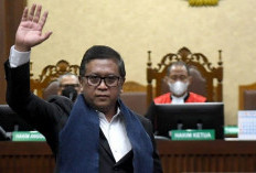 Hasto Sempat Ngaku Tak Punya HP 