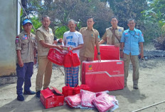 Dinsos Salurkan Bantuan Korban Kebakaran Rumah di Penyamun