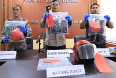 Usai Bakar, Ambil Foto dan Video, Lalu Kabur!