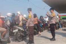 Polsek Gerunggang Pantau SPBU Kampak, Antrian 10 Meter