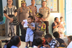 Perkenalkan Polisi &Tertib Lalulintas di MPLS TK Bhayangkari 