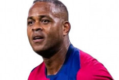 Temukan Pengganti Ole Romeny, Patrick Kluivert Nyengir 