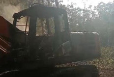 Alat Berat PT SNS Diduga Dibakar