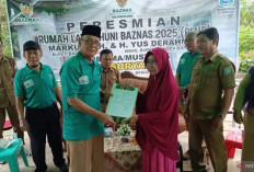 Pemkab Bangka Barat-Baznas Serahkan Rumah Layak Huni Kepada Penerima Manfaat