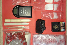 Pengedar Lempar Kantong Plastik Berisi Sabu 