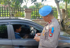 Kasat Lantas & Kasi Propam Polres Basel Cek Kepatuhan Anggota