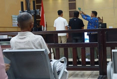 Deri Anak H Yulhaidir Bersaksi di Muka Sidang Selaku Pemegang Rekening