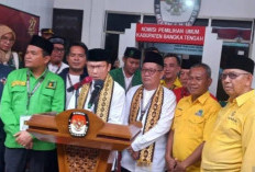 Diusung 8 Parpol, Pasangan Berlian Daftar ke KPU 