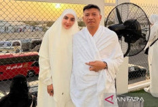Ashanty-Anang dan Raffi Bagikan Labar dari Tanah Suci