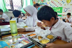 Makan Bergizi Gratis Merupakan Pendidikan Karakter Anak