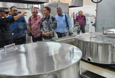Melihat Dapur Katering Haji di Madinah, Menag Minta Selalu Ada Tempe dan Tahu