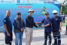 PT Timah Serahkan Bibit untuk Rumah Kompos KSM Resam