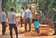 TMMD di Namang Bangun Jalan 5,42 Km