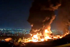 Pangkalan Minyak Iran Dihantam Rudal Israel
