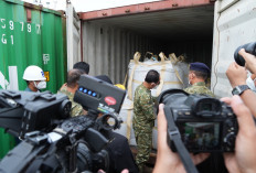 15 Kontainer PMM Masih 'Nyangkut'