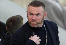 Rooney Dipecat Birmingham City