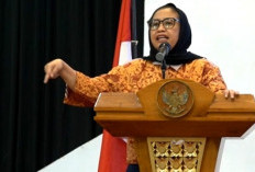 Bos MBG Dadan Hindayana Dicopot, Digantikan Mantan Wartawan, Nanik S Deyang