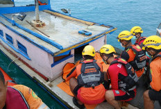 Tim SAR  Evakuasi Jenazah Pemancing di Perairan Tanjung Pesona