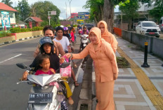 Dharma Wanita Bangka Berbagi Takjil Ramadan 