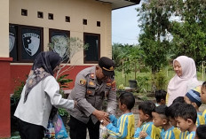 Dikunjungi Murid TK RA Hadiqotul Amien, Polsek Pudingbesar Kenalkan Kepolisian dan Tertib Lalu Lintas
