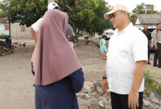 Korban Kebakaran Perlang, Bu Idut: Alhamdulillah Pak Erzaldi Datang