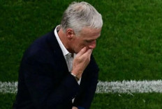 Prancis Pertahankan Deschamps 