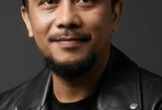 Peran Strategis Guru Membentuk Karakter Siswa dalam Tantangan dan Solusi