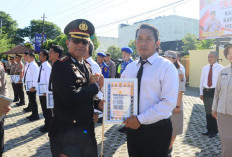 25 Personel Berprestasi Dapat Penghargaan