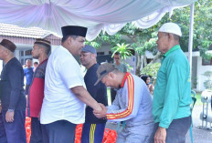 Kurban 11 Ekor Sapi, Pj Bupati Haris Ajak Tingkatkan Kepedulian Sosial