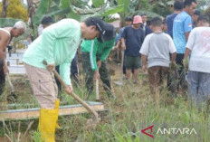 Masyarakat Sungkap Lestarikan Tradisi Nyiang Kubur