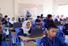  Kantor Bahasa Babel Gelar UKBI Adaptif Merdeka di SMPN 2 Pangkalpinang dan SMAN 1 Namang