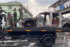  Mobil Korban Amuk Massa Dikumpulkan