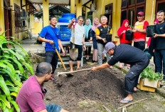 Disperindag Babel Tanam 100 Pohon Bibit Cabe