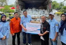 Bank Sumsel Babel Serahkan Bantuan Kepada Korban Banjir di Baturaja, Muaradua, dan Muaraenim