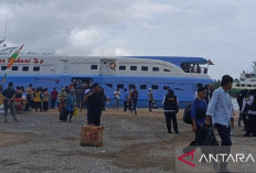 Pemudik Nataru di Pelabuhan Pangkalbalam Naik