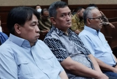 Eks Dirut PT Timah Dicecar Soal Pengendalian Tambang Liar