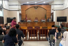 Sidang Praperadilan Hasto Kristiyanto Ditunda, KPK Tak Hadir