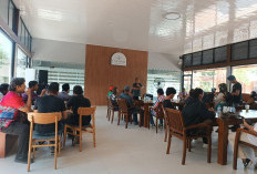 Prof Udin – Cece Dessy Silaturahmi Bersama Insan Media